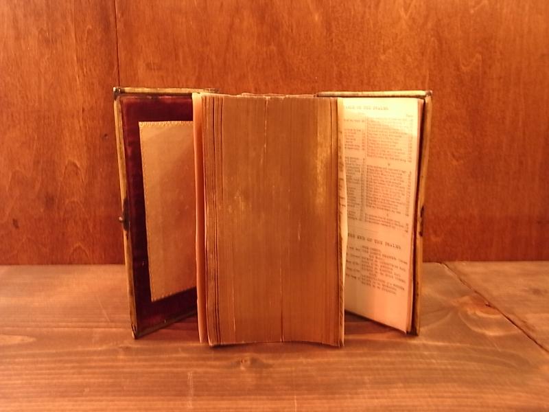 古い聖書、プレイヤーズブック、ベルベット装丁本、洋書 BCM 0350(5)