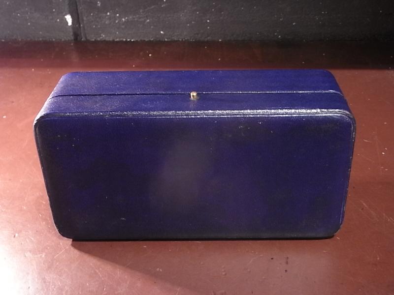 イギリス製ブルー系シルバーウェアーケース、ビンテージ宝石ケース、青ベルベット宝石箱、ジュエリーディスプレイ、かわいいジュエリーケース　LCM 6917（7）