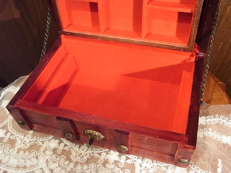 木製宝箱　アクセサリー木箱　レトロ宝箱　宝石箱　LCM 6949（4）