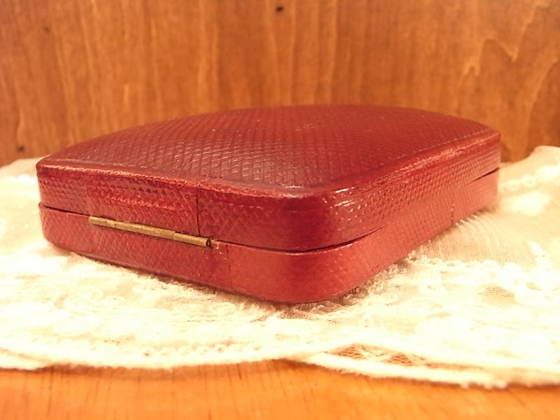 フランス製赤系ジュエリーケース、宝石ケース、ワインレッド宝石箱、ジュエリーディスプレイ、かわいいジュエリーケース LCM 6966(4)