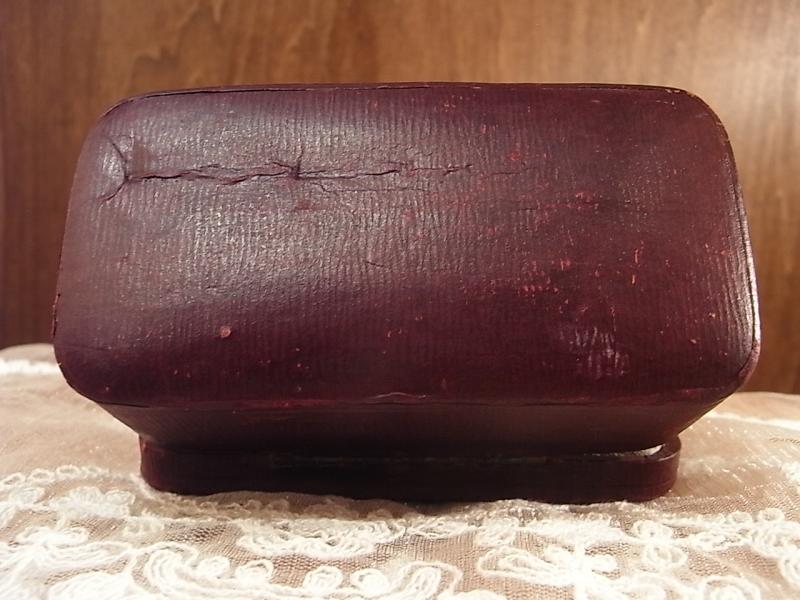 イギリス製赤系ジュエリーケース、宝石ケース、レッド宝石箱、ジュエリーディスプレイ、かわいいジュエリーケース LCM 6961(6)