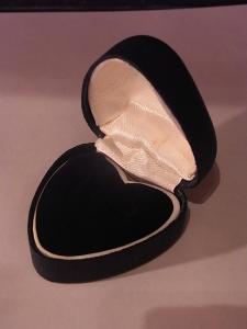 English navy heart ring display case