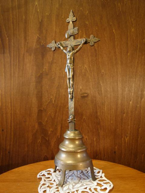 Italian brass crucifix stand（スカル付き）
