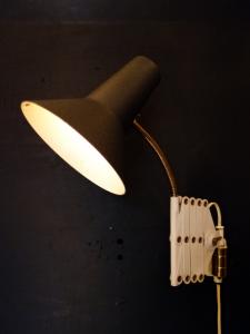 German black shade & white scissor wall lamp 1灯