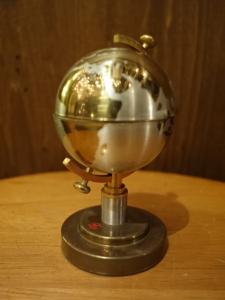 globe desk lighter