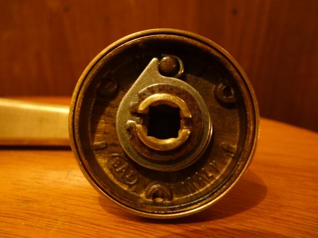 レトロ真鍮ウィンドウハンドル　ビンテージ鍵穴ブラスレバーハンドル　LCM 7176（6）