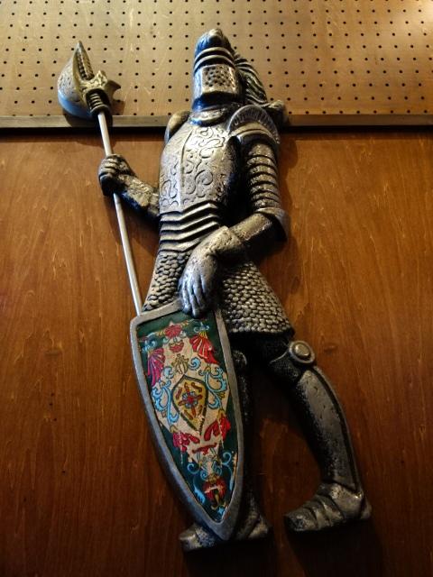 レトロ壁掛け　インテリア騎士、武器、盾のエンブレム、壁掛け、盾壁飾り　LCM 7225（2）