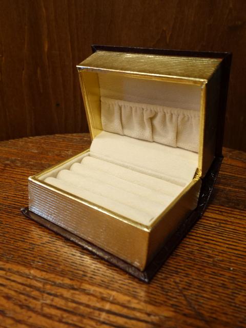 ビンテージジュエリー箱　本型指輪ケース 洋書リングケース　プレゼント　LCM 7260（2）