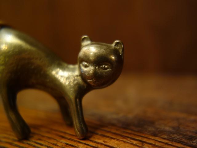 ビンテージ真鍮製ネコ置物　猫リングホルダー　LCM 7261（6）