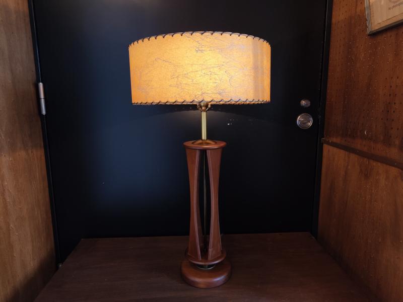 Mid-century Wood Table Lamp 1灯