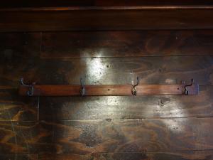 wood rail hook