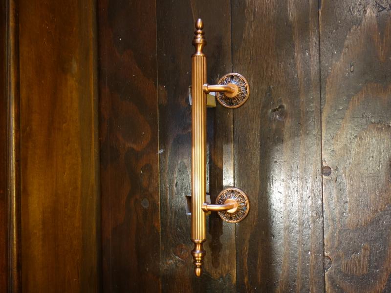 Italian door handle