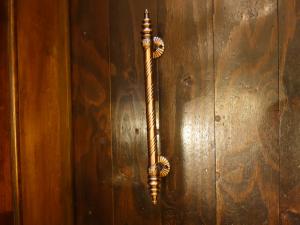 Italian door handle