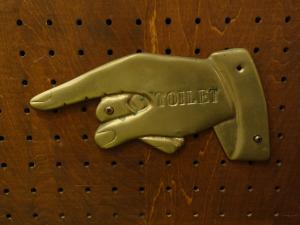 Italian brass hand ”TOILET” sign plate