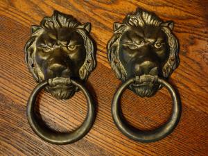 Itaian barss LION door knocker