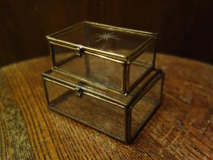 Italian glass & brass display case 2P SET