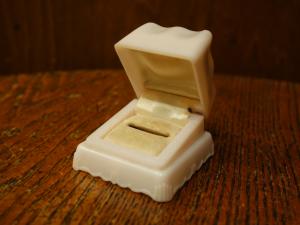 ring display case
