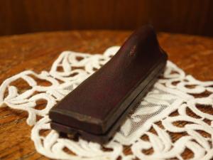 English jewelry dsiplay case
