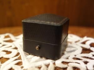 English black ring display case