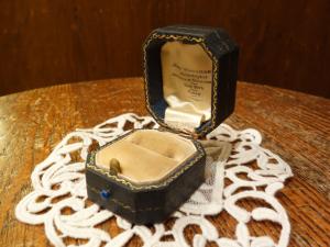 English black ring display case