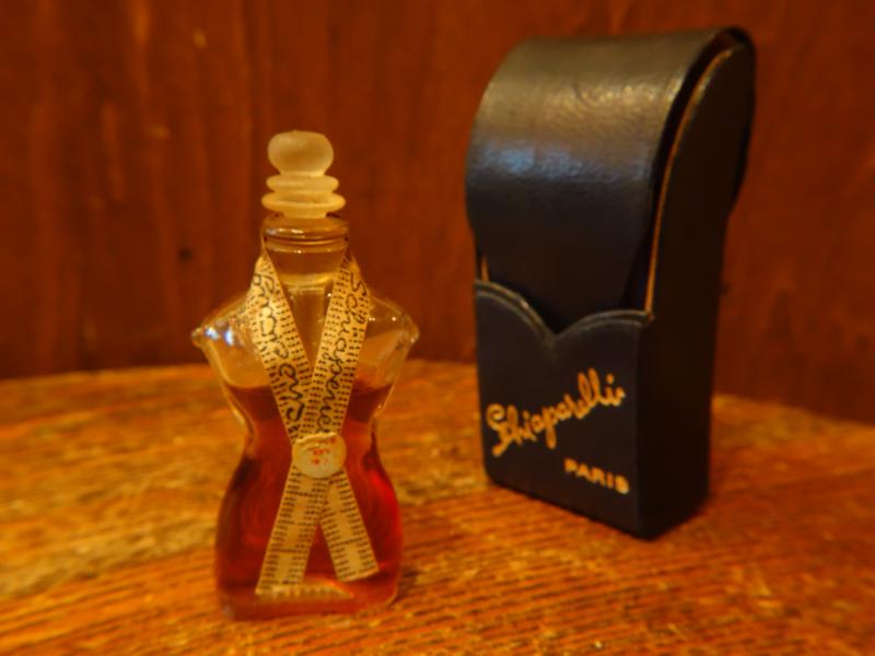 インテリア・ディスプレイ雑貨　パフュームボトル　LCC 1266　Schiaparelli glass perfume bottle & case（2）