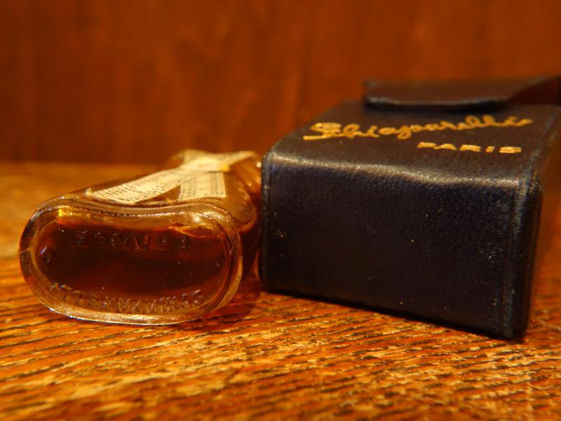 インテリア・ディスプレイ雑貨　パフュームボトル　LCC 1266　Schiaparelli glass perfume bottle & case（6）