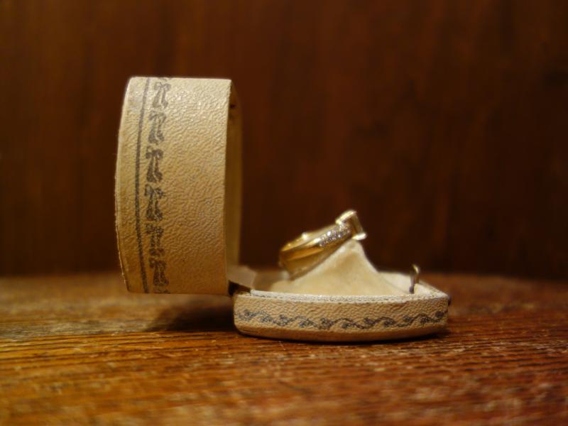 アイボリーリングケース LCM 7758(4)