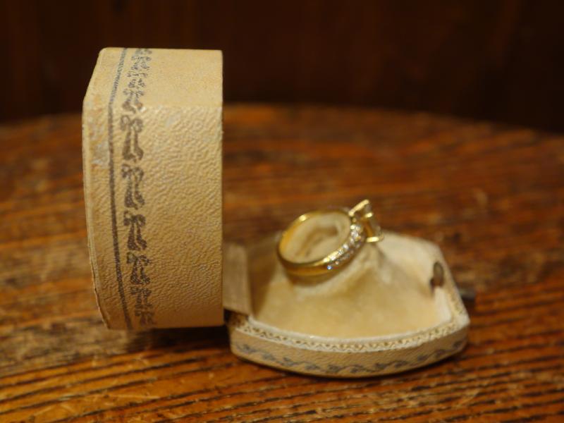 アイボリーリングケース LCM 7758(5)