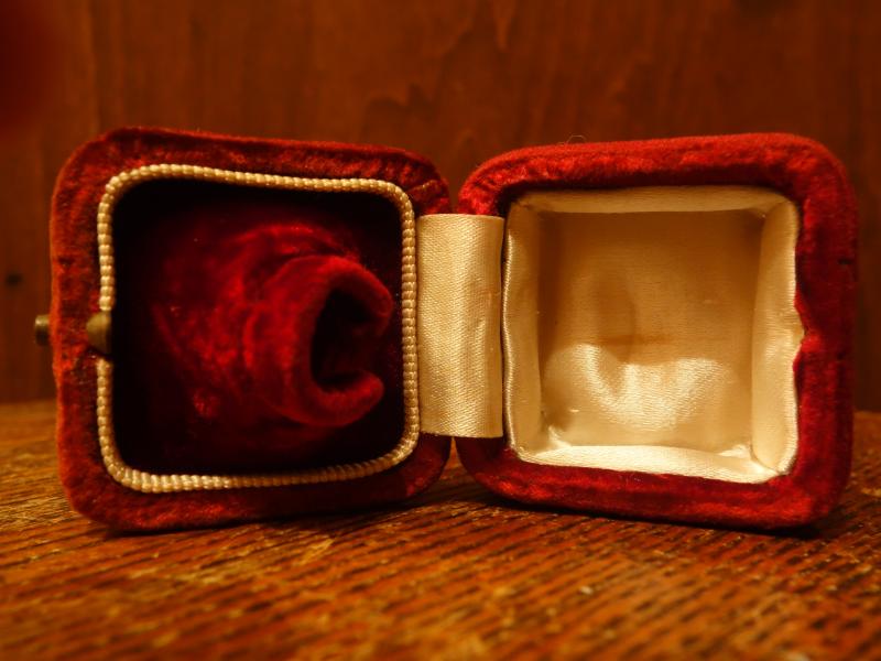 アンティークベルベットリングケース LCM 7759(5)