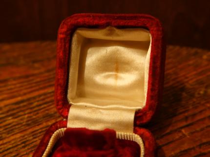 アンティークベルベットリングケース LCM 7759(C1)