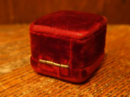 アンティークベルベットリングケース LCM 7759(C2)