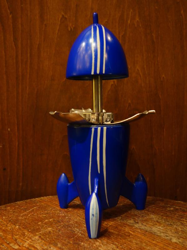 ロケット型灰皿 青 LCM 7726(3)