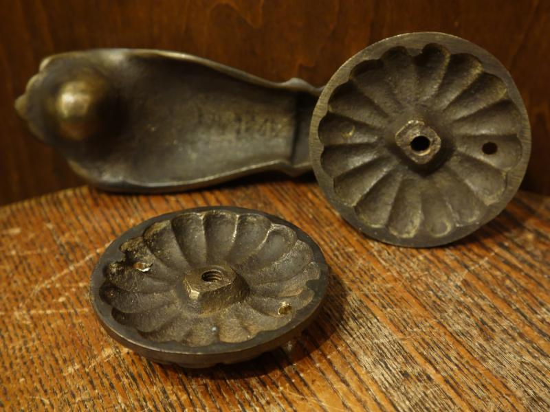 手モチーフ真鍮ドアノッカー　LCM 7761（6）