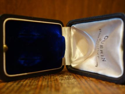 黒革ジュエリーケース　LCM 7776（C3）