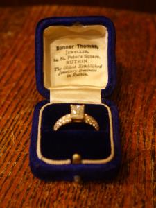 English blue velvet ring display case