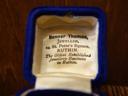 アンティーク青ベルベットリングケース　LCM 7778（C1）