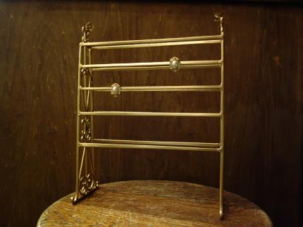 ゴールド系アクセサリースタンド　LCM 7783（C1）