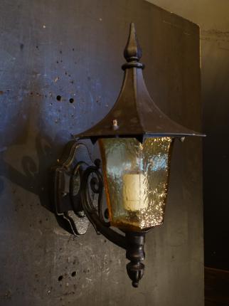 アンバーガラスランタンウォールランプ　LCB 0651（C3）