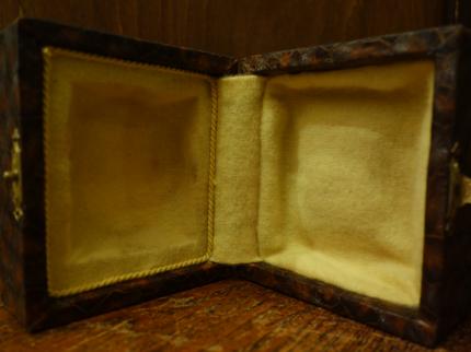 赤系ジュエリーケース、アンティークジュエリーボックス　LCM 7793（C1）