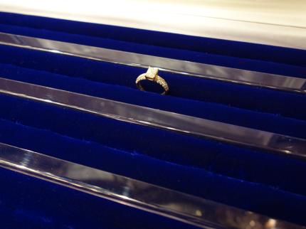 紺系リング収納ケース　LCM 7801（C4）