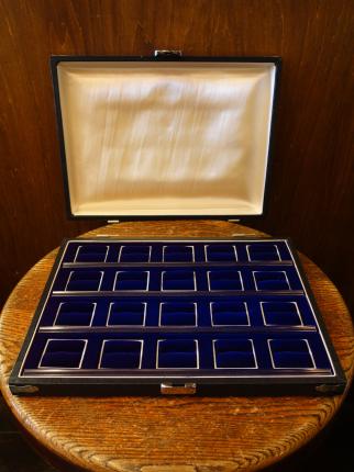 黒系リング収納ケース　LCM 7802（C4）