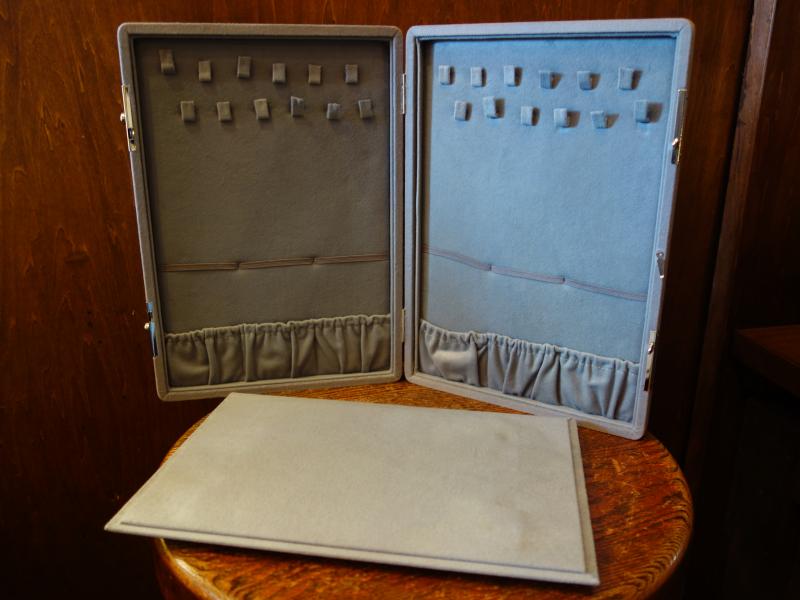 グレー系ネックレス収納ケース　LCM 7803（6）