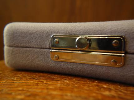 グレー系ネックレス収納ケース　LCM 7803（C3）