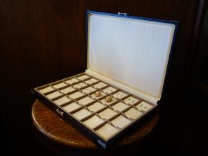 brown jewelry case