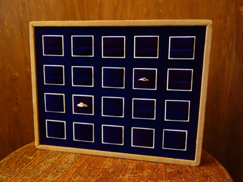 レトロ起毛リングホルダー　指輪ディスプレイ　LCM 7810（6）