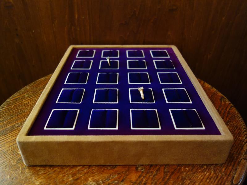 レトロリング差し 指輪ディスプレイ LCM 7811(4)