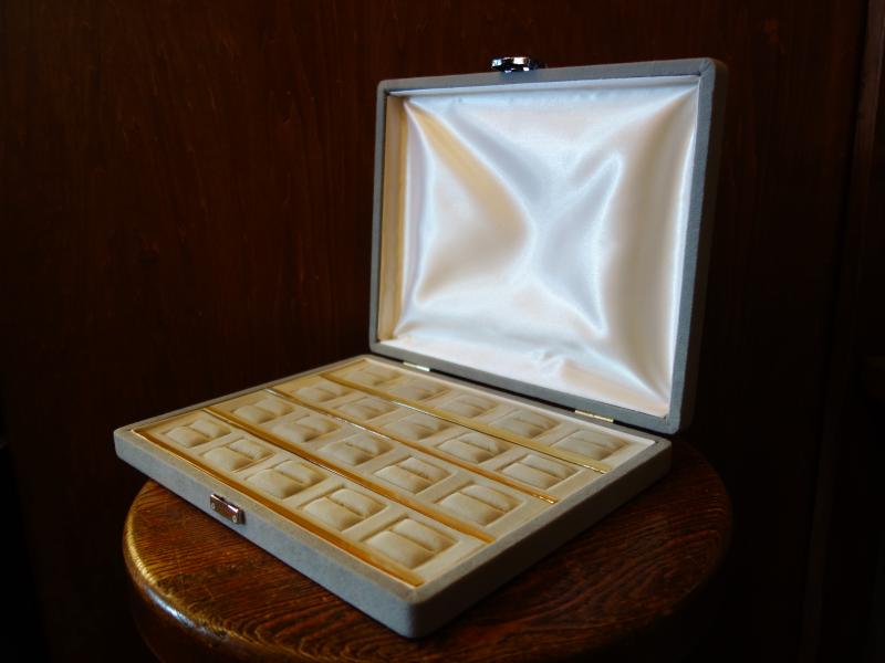 ring holder case