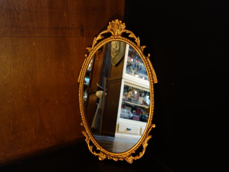 oval wall mirror