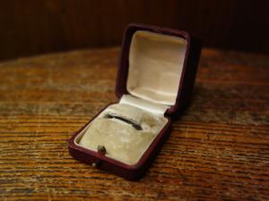 English red ring display case